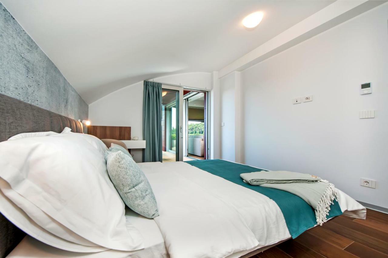 The Q Superior - A Penthouse With Jacuzzi And Sauna Rovinj Exterior foto