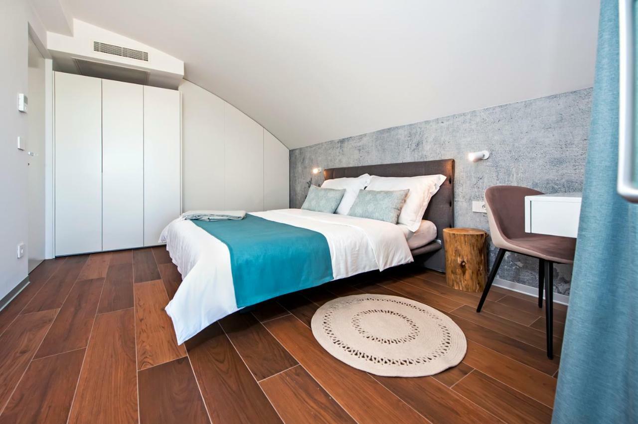 The Q Superior - A Penthouse With Jacuzzi And Sauna Rovinj Exterior foto