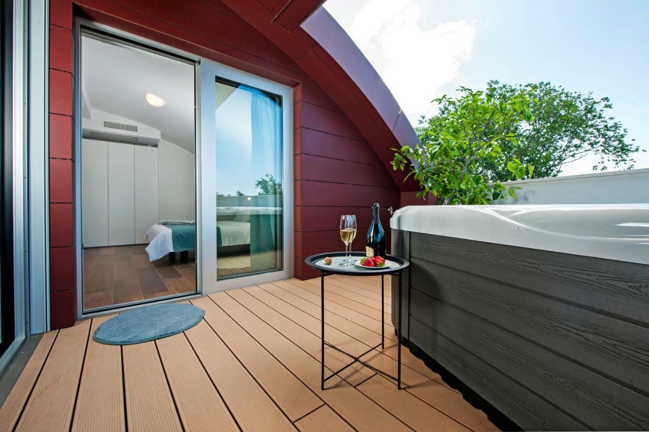 The Q Superior - A Penthouse With Jacuzzi And Sauna Rovinj Exterior foto