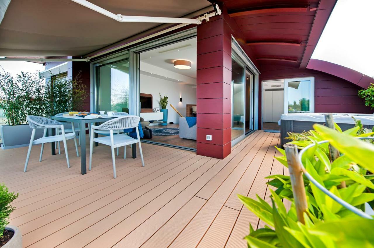 The Q Superior - A Penthouse With Jacuzzi And Sauna Rovinj Exterior foto