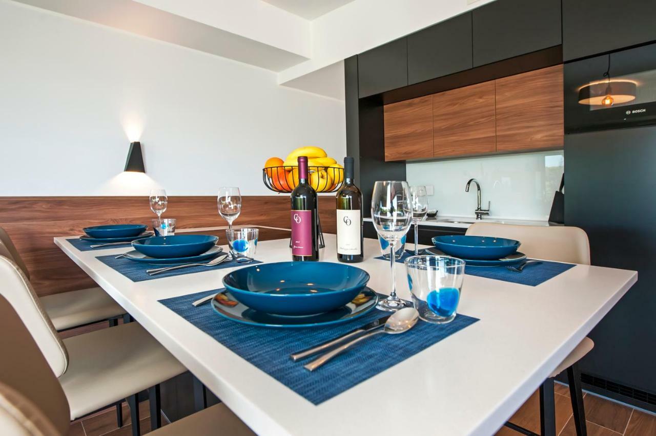 The Q Superior - A Penthouse With Jacuzzi And Sauna Rovinj Exterior foto