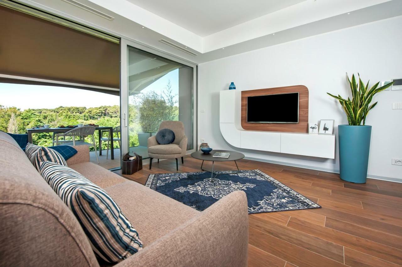 The Q Superior - A Penthouse With Jacuzzi And Sauna Rovinj Exterior foto