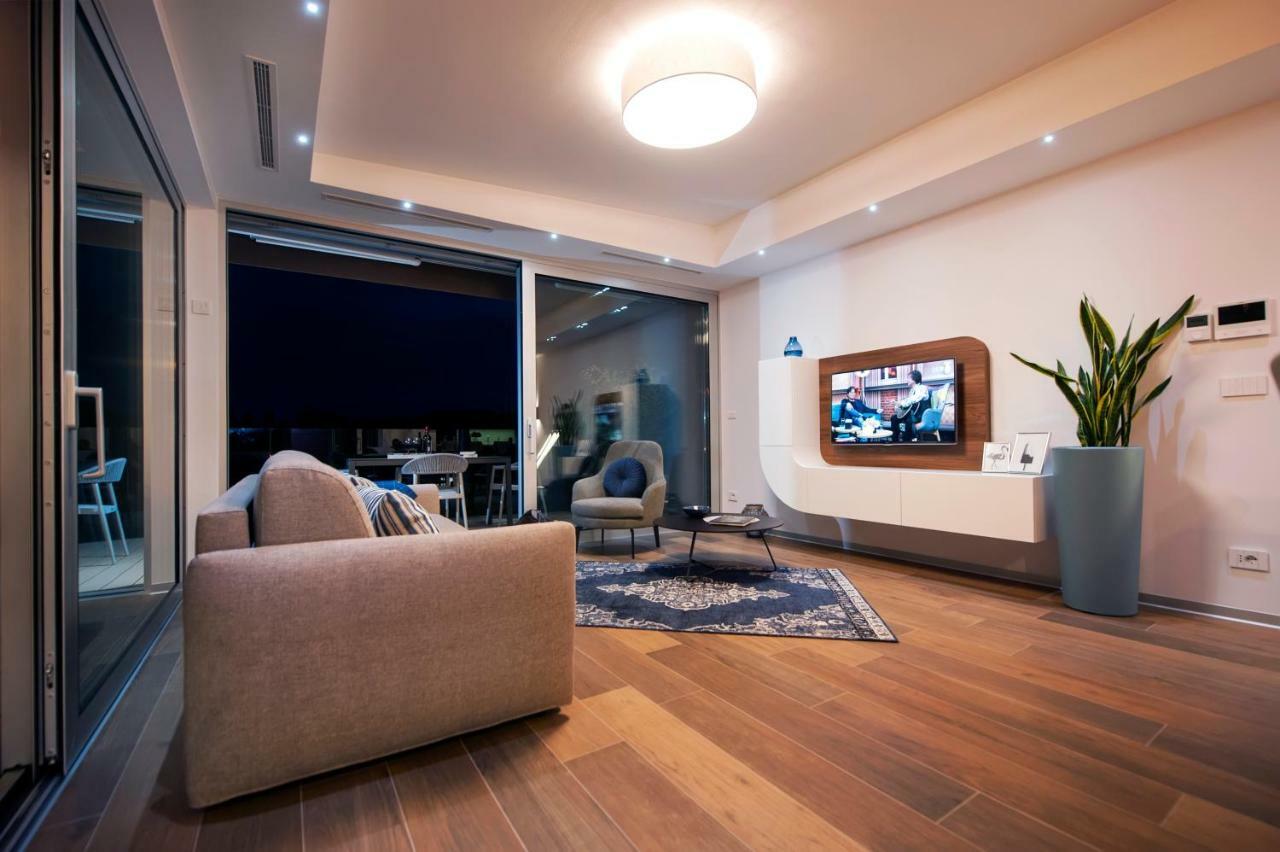 The Q Superior - A Penthouse With Jacuzzi And Sauna Rovinj Exterior foto